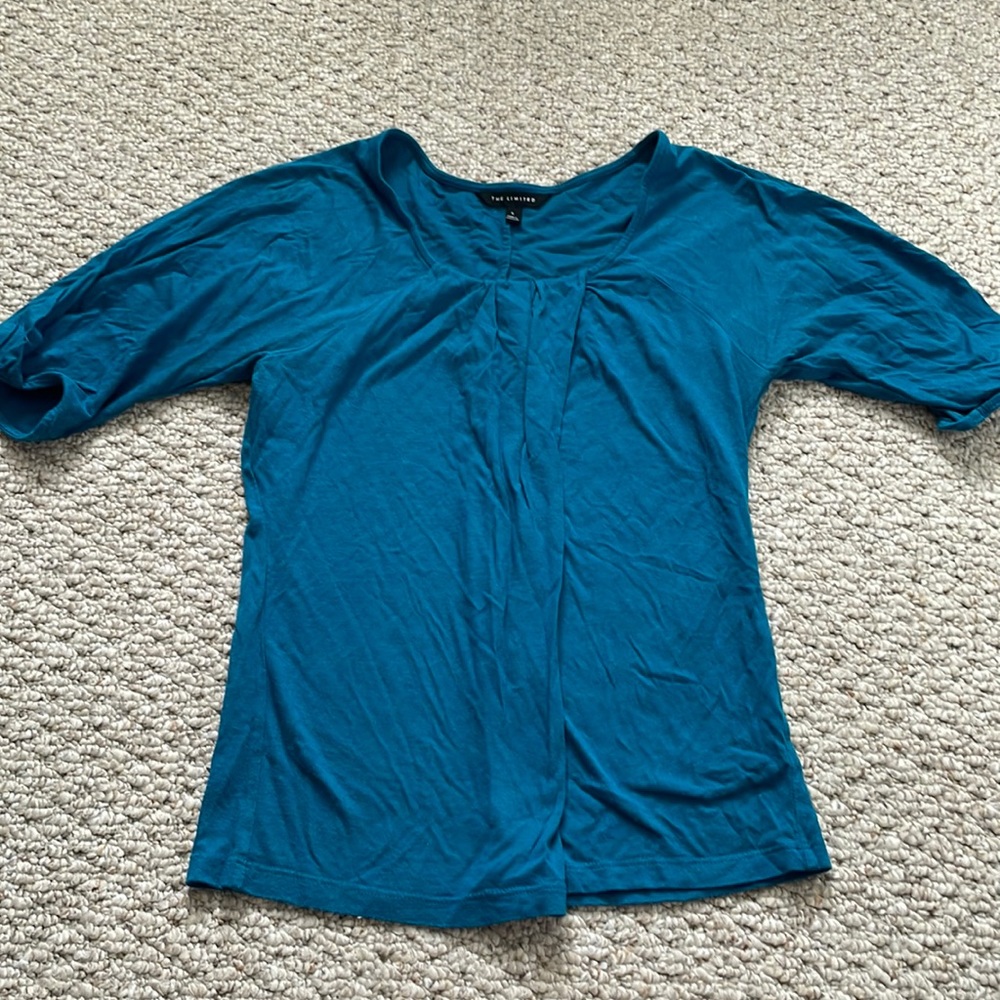 Size small short sleeved comfortable top from The Limited.